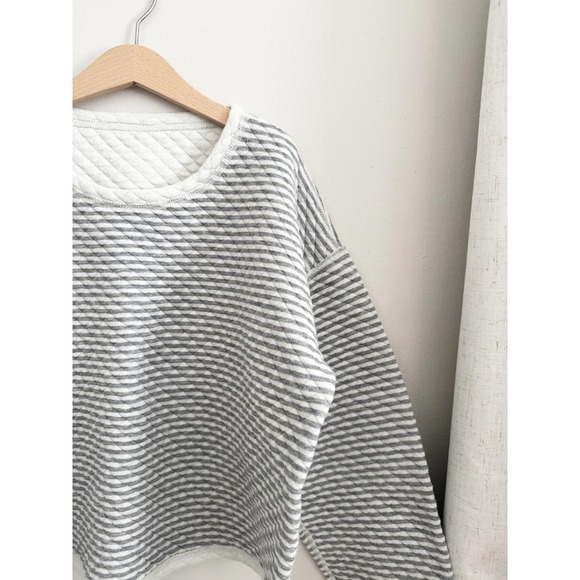 J.Crew Quilted Striped Cropped Sweater Women's Long Sleeve Casual Comfort - Picture 3 of 7